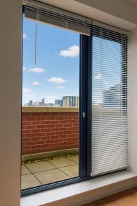 Sidemersey Livings- Convenient 1-Bedroom Flat with a View, Central Liverpool
