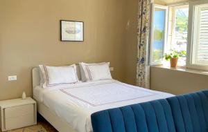 Beautiful Apartment In Podgora