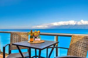 KBM Resorts FREE CAR Sands of Kahana Ocean view 3-Bedroom Condo Penthouse Recently Remodeled SOK-292