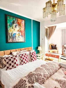 ATTRAIT Studio LAtelier Vert view and terrace