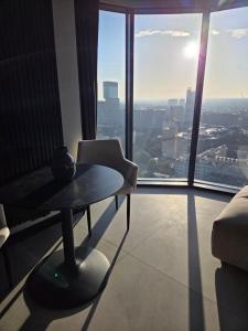 Global Park Prestigious Apartment by BookingHost