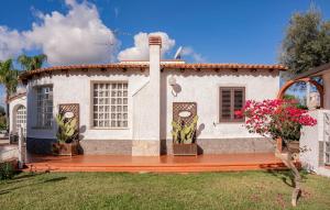 Amazing Home In Solarino