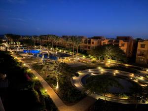 Luxury Chalet in Mountain View 2 , El-Sokhna with Sea View , Pool View and Garden View Families Only "Heated Pool"