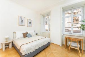 Rentero Historic Central Suite - Prague 1