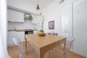 YCH - Luce ed eleganza a Corso Italia