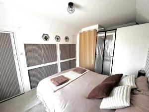 Atypique, calme & cosy, proche de Paris