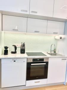 Modern New Studio - Terrace, Full Kitchen in Vienna Center