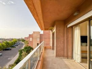 Elegant Studio-Prestigia Agate