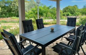 Lovely Apartment In Barban