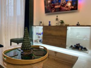 La Luna Premium Deluxe Apartment with Pool & Jacuzzi, Bikes and Covered Parking