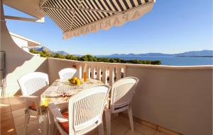 Nice Apartment In Zivogosce