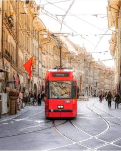 Beautiful Top Floor Apartment Heart of Bern - 4th Floor NO LIFT
