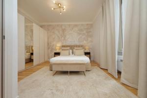 200M from the Station Deluxe Boho Oasis