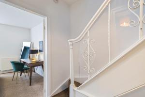 Elegant 4BR Seaside Stay - fast Wi-Fi - Kemptown