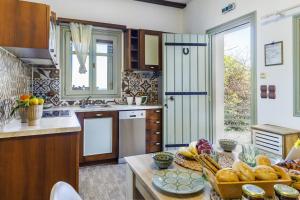 Villa Glysteri - Home Like Comfort & Sea Views