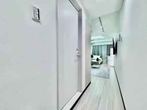 Kabukicho Designers Apt VIII