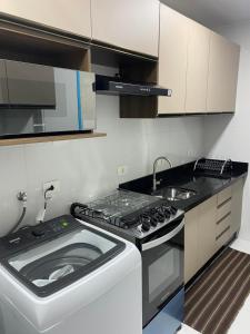 Curitiba Apto 2 dorm com garagem 102 Portão