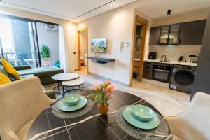 Modern & chic studio in Anfa Park, Fast Wifi