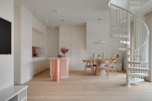 Granaria Premium Suites by Downtown Apartments