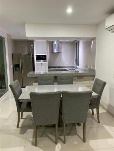 Casa Hannia 30 huéspedes Cerca de la playa Alberca