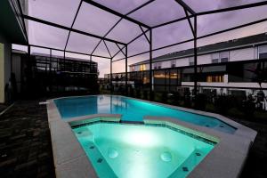 Elegant 7Beds 55 Baths Sleeps 14 - Windsor Cay