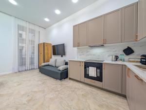 Rynek Wrocław Studio with Balcony by BookingHost