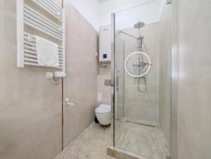 Rynek Wrocław Studio with Balcony by BookingHost