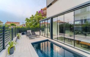 Lovely Apartment In Zadar