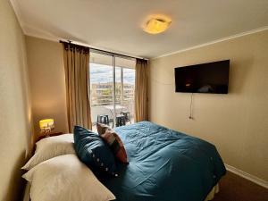 Amplios espacios en céntrica avenida