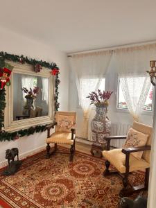 Villa IRI Habitación N1 con baño propio y balcón