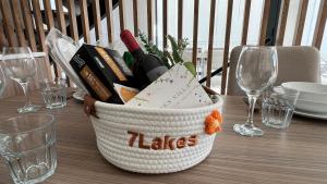 7LakesVilla with Heated Pool, Cinema & Home Office, Santa Rosalia Lake Resort