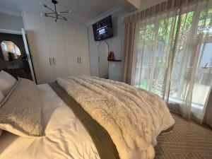 Feathers Garden Apartment