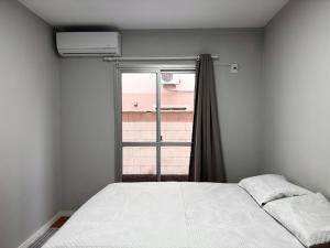 Apto Térreo Completo com Ar Cond para 5 Hóspedes Próximo a Florianópolis