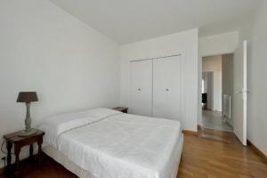 Bright apartment at the gates of Cannes