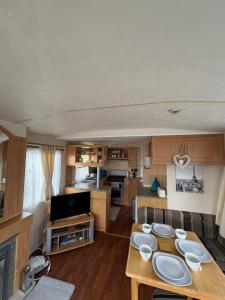 215 North Happy Days