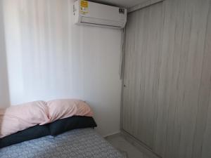 Búho, alameda del río