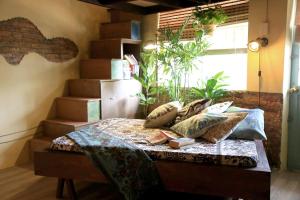 Ancient Shadow in Downtown