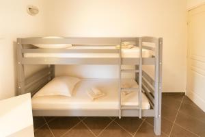 Beachfront 4 - 6 people 2 swimming pool