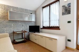 Jack Apartment In Pinzolo Center