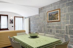 Jack Apartment In Pinzolo Center