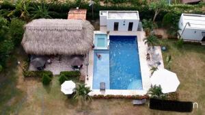 Villa with pool, jacuzzi, Turkish bath, BBQ, kiosk, and green area