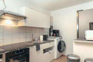 LGH2-4 Schlafzimmer, voll ausgestattet, WLAN, Balkon, self-check-in