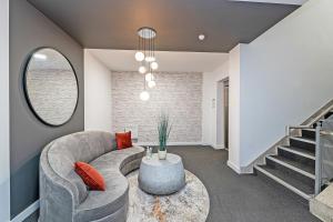 #94 Lux Crosby Gardens Apartment 2 beds 2 baths