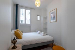 Sophisticated 2BR - Steps to Station