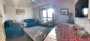 Facing Glasgow Green spacious Apartment Free parking