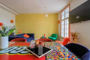 Duplex coloré 6 personnes Place des Héros - vue Beffroi - Centre ville