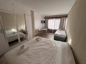 BOG Center Lake view