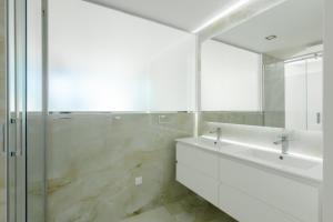 Panoramic Linked Villa with Private Pool - 12A