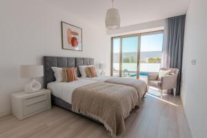 Panoramic Linked Villa with Private Pool - 12A