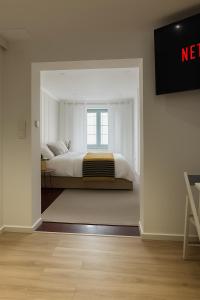 Soar Home l Alfama l